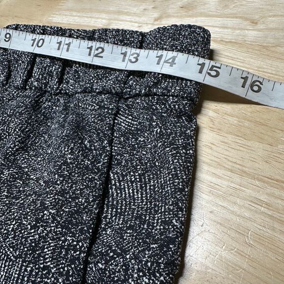 Lululemon On The Fly Pant Feathered Jacquard Black White / Black Women's 6 EUC - Picture 8 of 10